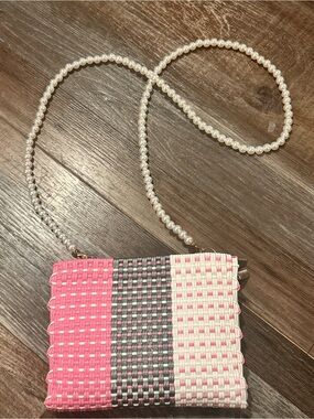 50%offw❤️ Woven Recycled Plastic pInk  Crossbody  Small Bag Purse W Pearl Strap